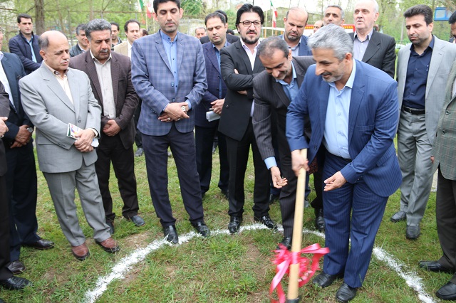 آغاز عمليات احداث اولين پارك بانوان شرق گيلان توسط شهرداري لاهيجان 